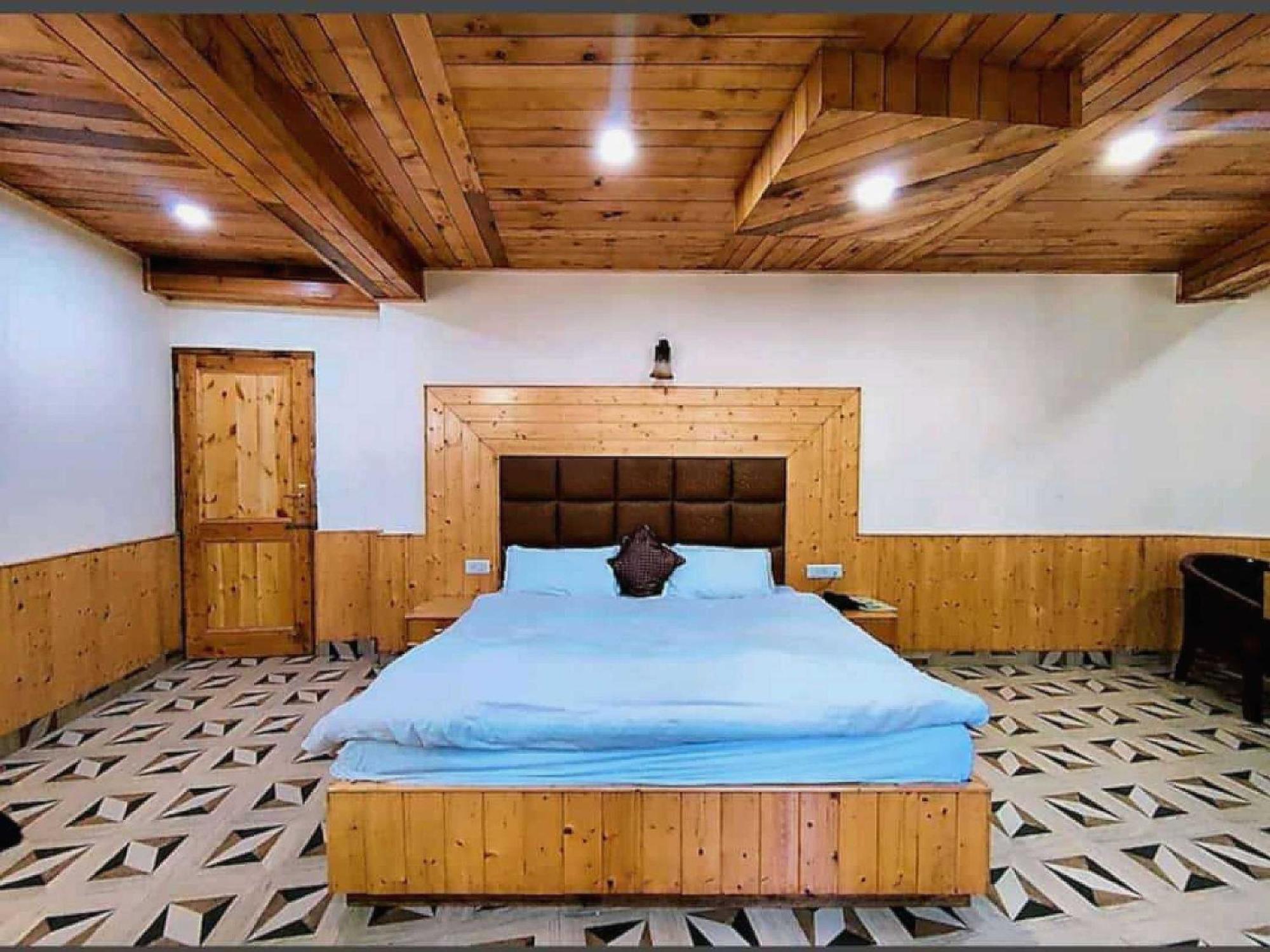 Hotel O Antriksh Cottage Манали Экстерьер фото