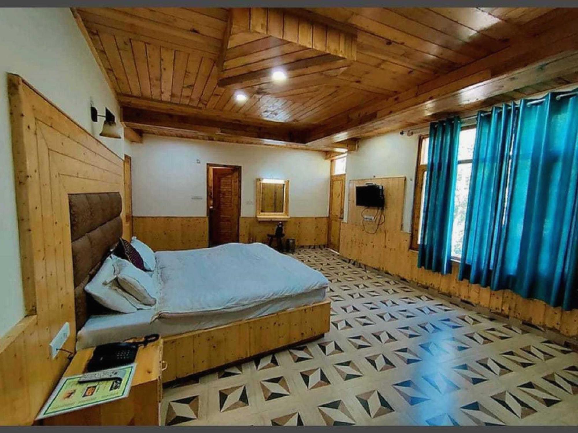 Hotel O Antriksh Cottage Манали Экстерьер фото