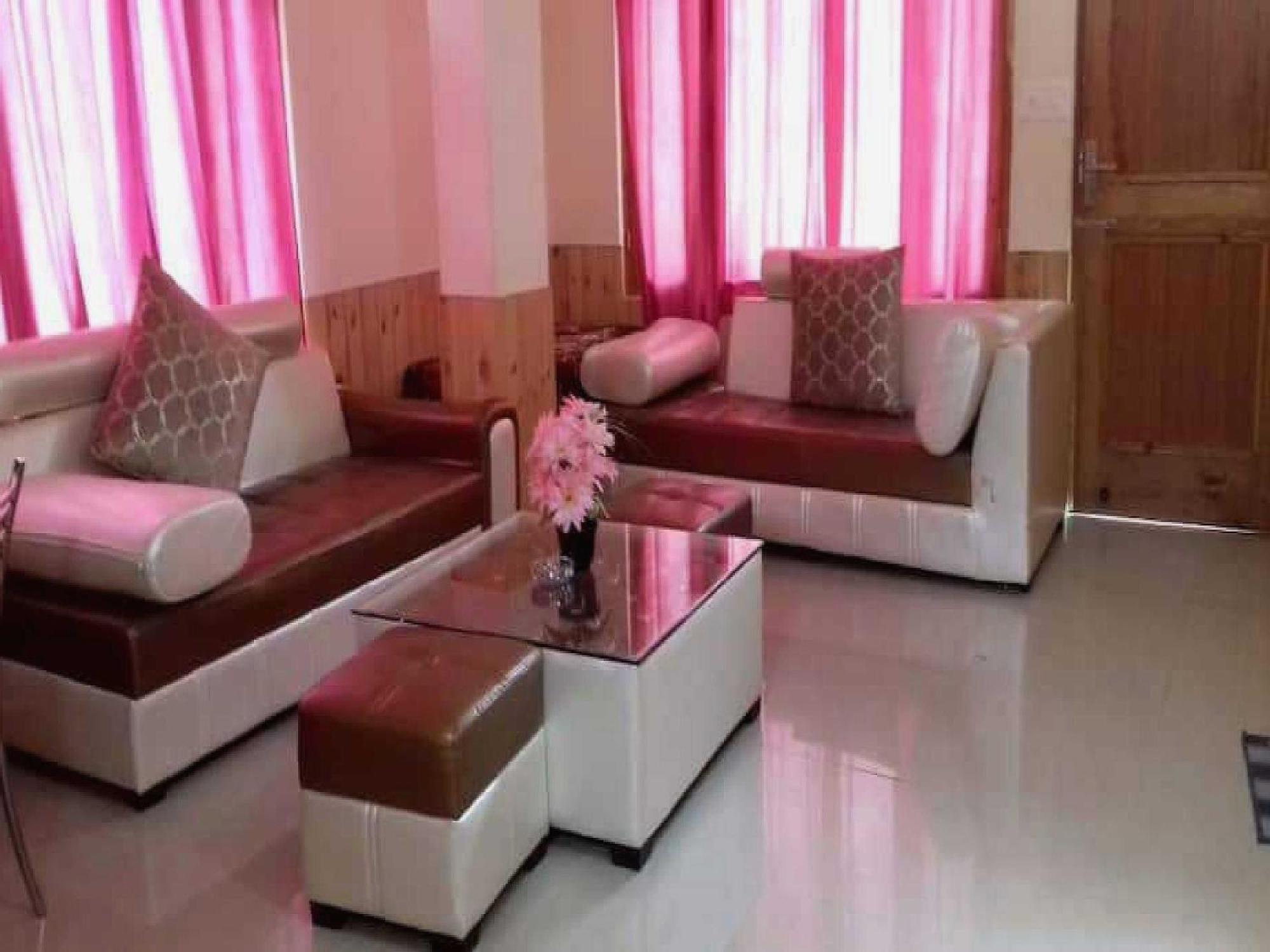 Hotel O Antriksh Cottage Манали Экстерьер фото
