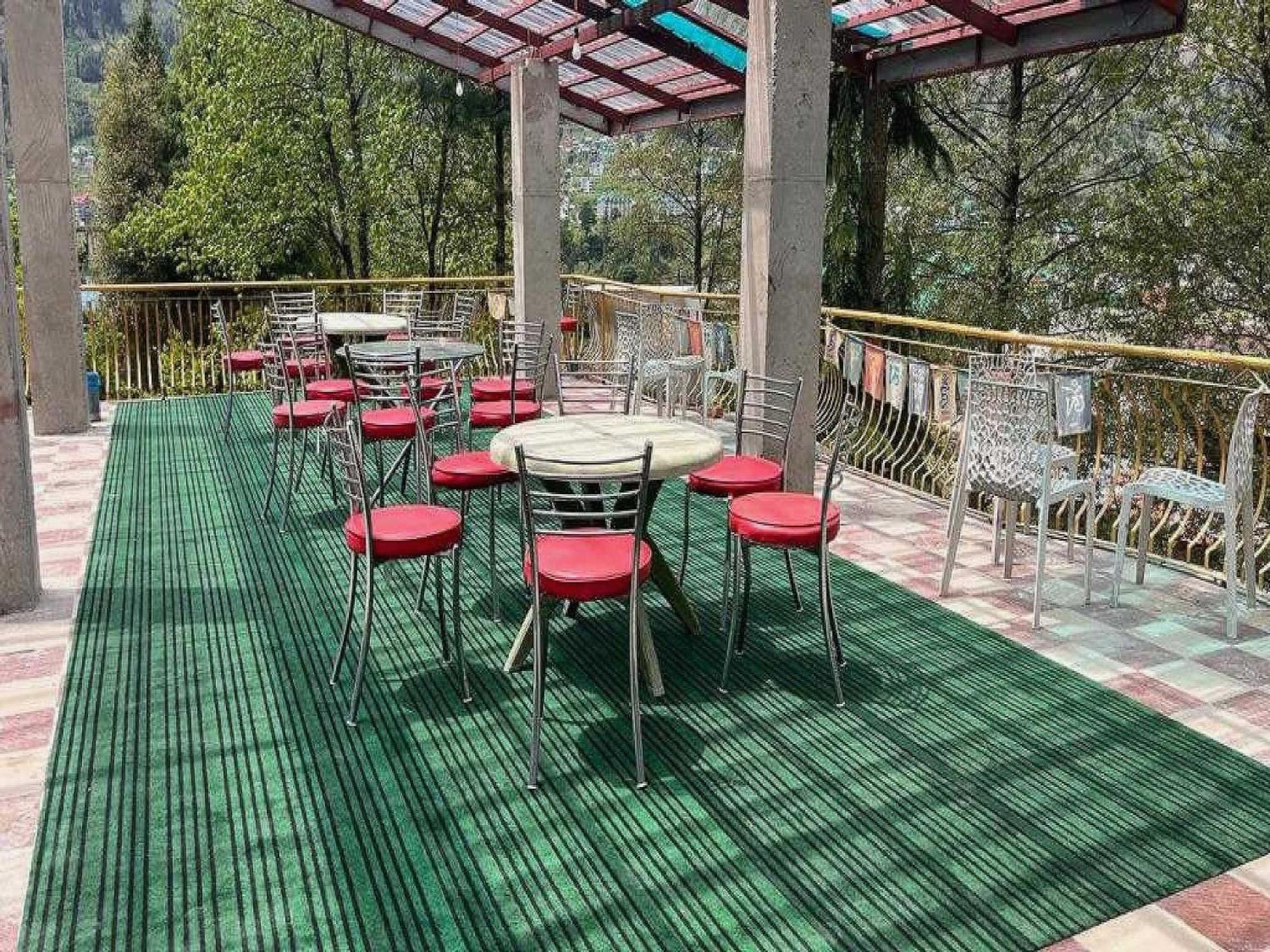Hotel O Antriksh Cottage Манали Экстерьер фото