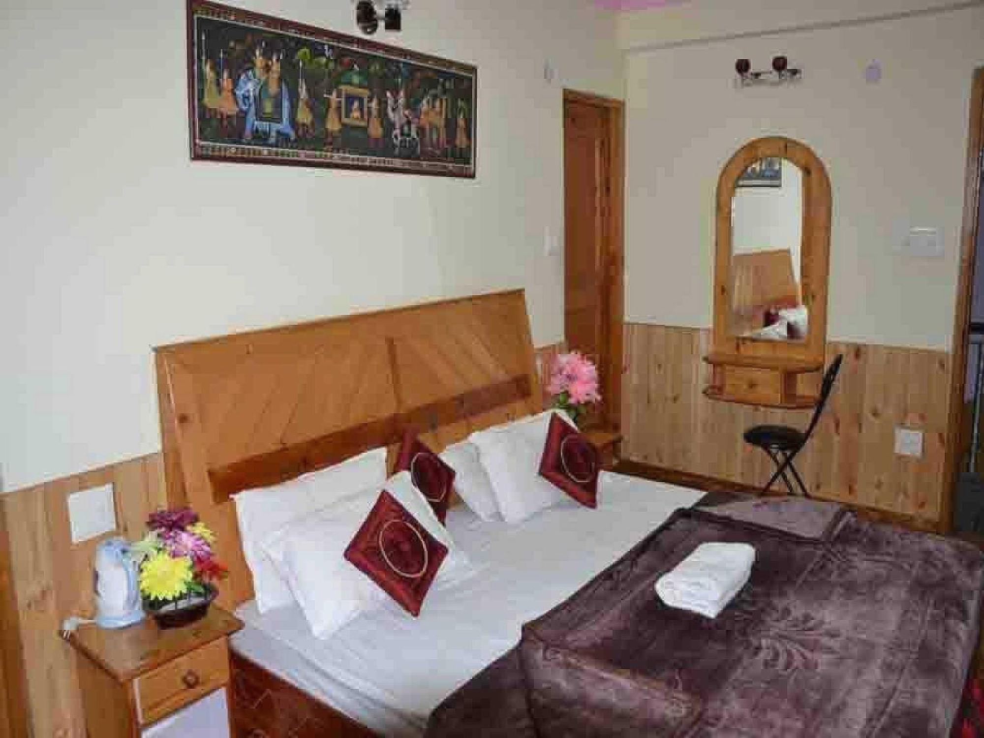 Hotel O Antriksh Cottage Манали Экстерьер фото